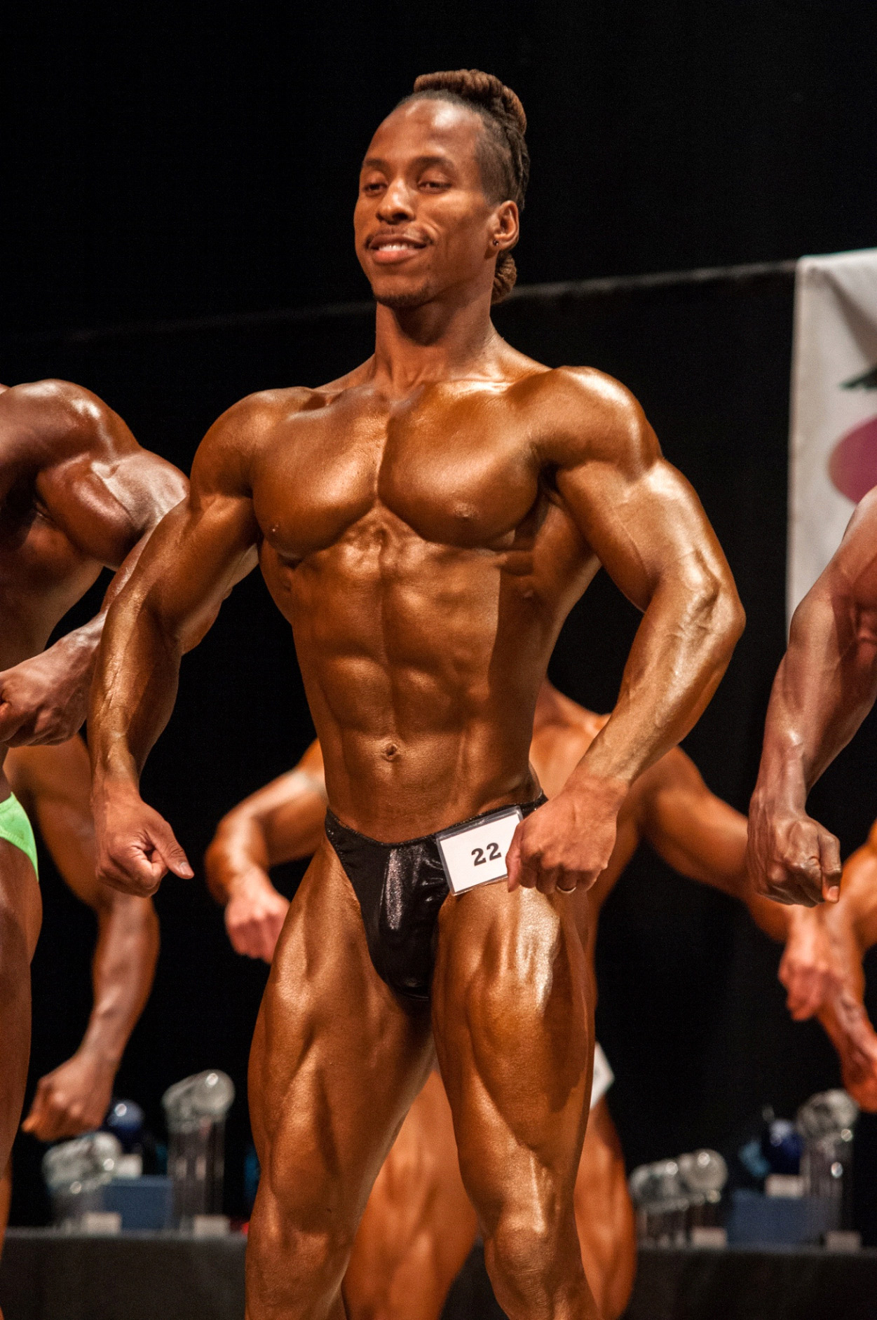 Portrait Of A Young Physically Fit Man Performing Side Chest Pose -  Muscular Athletic Bodybuilder Fitness Model Posing After Exe Stock Photo -  Alamy